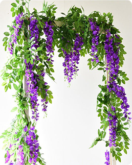 Enchanting Floral Wedding Arch Decoration